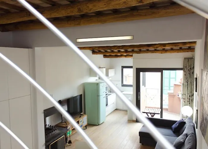 Stylish Penthouse With Terrace In Trastevere