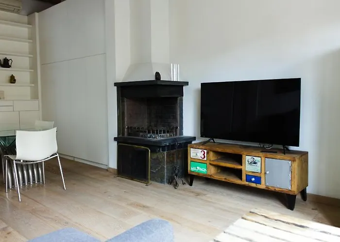 Stylish Penthouse With Terrace In Trastevere Roma