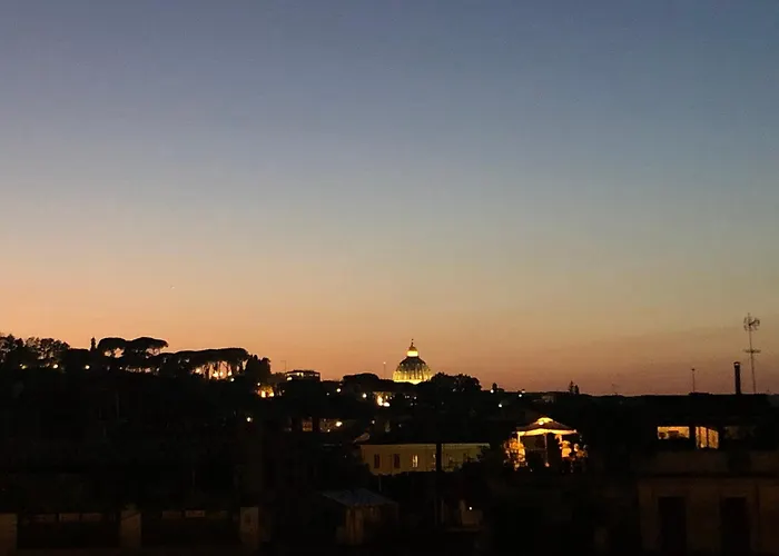 Stylish Penthouse With Terrace In Trastevere